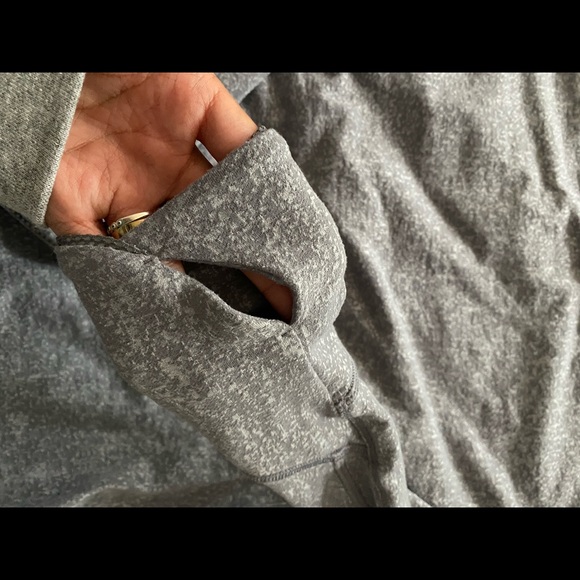 Long sleeve Lululemon shirt - Picture 2 of 3